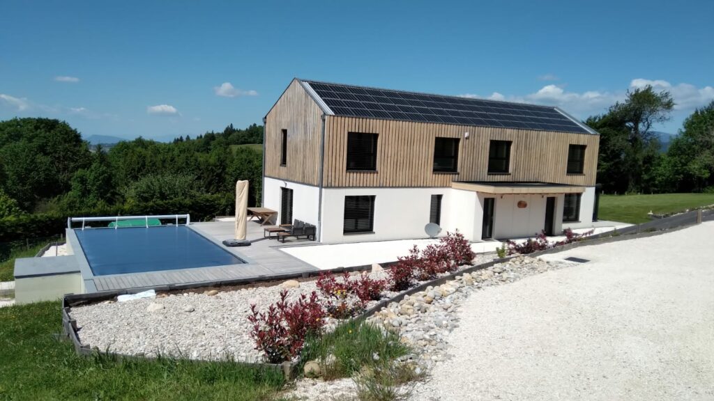 Maison passive bois bardage Isère