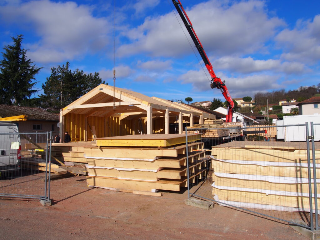 Chantier de maison en ossature bois.